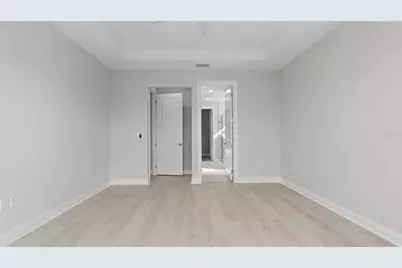 18075 Cresswind Terrace, Lakewood Ranch, FL 34211 - Photo 10