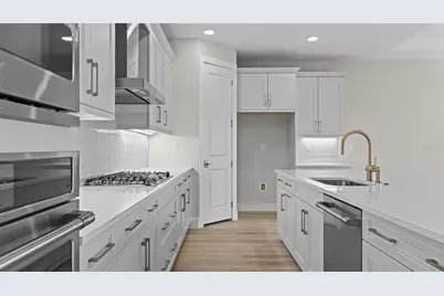 18139 Cresswind Terrace, Lakewood Ranch, FL 34211 - Photo 6