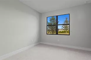 18139 Cresswind Ter, Lakewood Ranch, FL 34211 - Photo 10