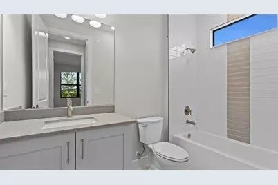 18139 Cresswind Terrace, Lakewood Ranch, FL 34211 - Photo 16