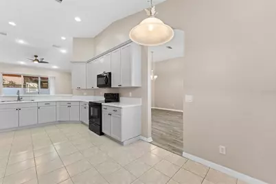 11709 Holly Creek Drive, Riverview, FL 33569 - Photo 14
