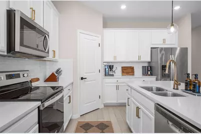 34382 Evergreen Hill Court, Wesley Chapel, FL 33545 - Photo 8