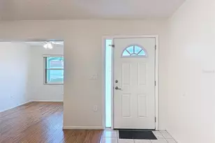 11341 Dollar Lake Dr, Port Richey, FL 34668 - Photo 10