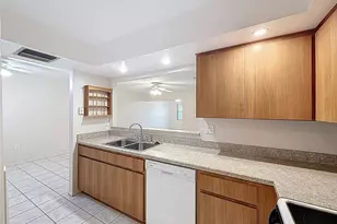 11341 Dollar Lake Dr, Port Richey, FL 34668 - Photo 26