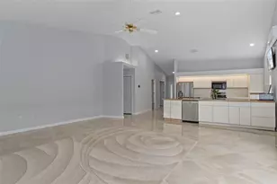 9151 Rhett Ln, Weeki Wachee, FL 34613 - Photo 12