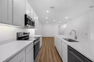 1104 Cypress Elm Dr, Deland, FL 32720 - Photo 10