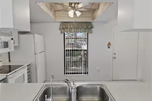 7535 Greystone Dr, Hudson, FL 34667 - Photo 10