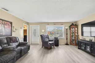 13911 Pathfinder Dr, Tampa, FL 33625 - Photo 4