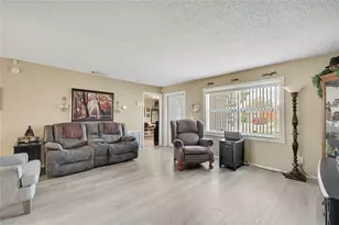 13911 Pathfinder Dr, Tampa, FL 33625 - Photo 6