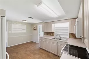 10814 Fillmore Ave, Port Richey, FL 34668 - Photo 12