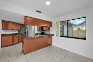 13143 Lawrence St, Spring Hill, FL 34609 - Photo 18