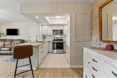 5111 Amulet Drive #202, New Port Richey, FL 34652 - Photo 12