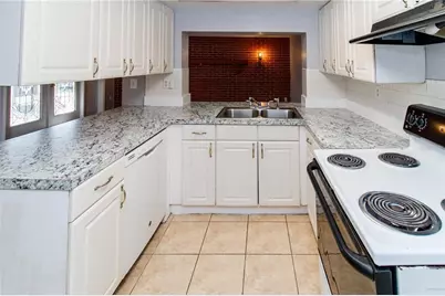 4150 Newbury Drive, New Port Richey, FL 34652 - Photo 4