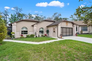 6713 Oak Cluster Cir, Spring Hill, FL 34606 - Photo 4