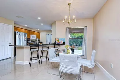 2609 Oleander Lakes Drive, Brandon, FL 33511 - Photo 6