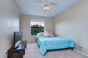 2609 Oleander Lakes Dr, Brandon, FL 33511 - Photo 14