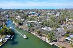 742 Edgemere, Siesta Key, FL 34242 - Photo 8