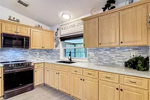 13001 Sandburst Ln, Hudson, FL 34667 - Photo 14