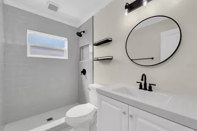 4135 Shore Acres Boulevard NE, Saint Petersburg, FL 33703 - Photo 22