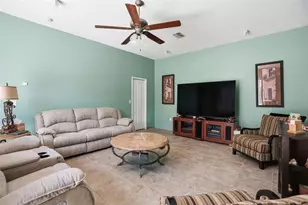 11033 Baywind Ct, Weeki Wachee, FL 34613 - Photo 30