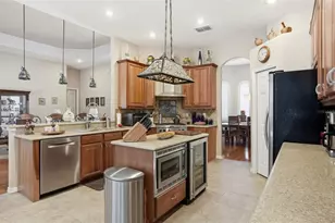 11033 Baywind Ct, Weeki Wachee, FL 34613 - Photo 22