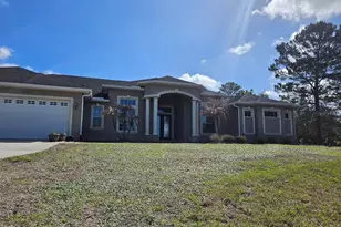 10112 Shortleaf Ct, Weeki Wachee, FL 34613 - Photo 2