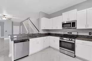 8249 Crescent Oaks Dr, New Port Richey, FL 34655 - Photo 10