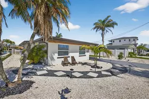 16111 5th St E, Redington Beach, FL 33708 - Photo 12