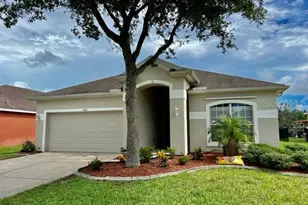 11051 Belle Haven Dr, New Port Richey, FL 34654 - Photo 2