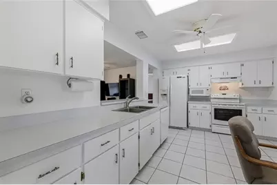 12324 Drayton Drive, Spring Hill, FL 34609 - Photo 20