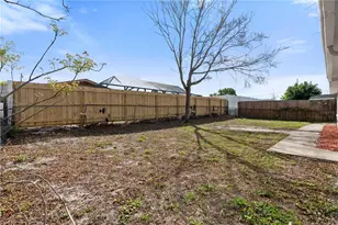 9020 Hunt Club Ln, Port Richey, FL 34668 - Photo 24