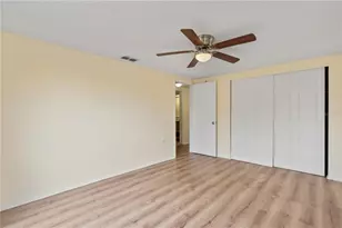 9020 Hunt Club Ln, Port Richey, FL 34668 - Photo 14