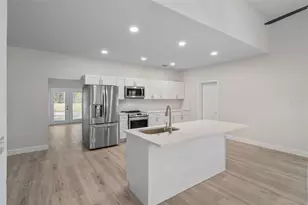 17835 Alexson St, Spring Hill, FL 34610 - Photo 2