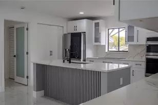 7984 Floral Dr, Weeki Wachee, FL 34607 - Photo 6
