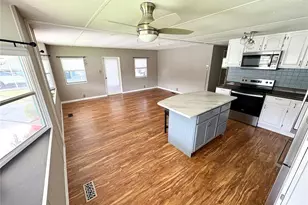 7481 1st Cir Dr, Brooksville, FL 34613 - Photo 10