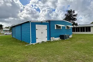 7481 1st Cir Dr, Brooksville, FL 34613 - Photo 6