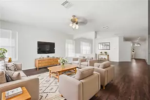 19043 New Passage Blvd, Land O Lakes, FL 34638 - Photo 4