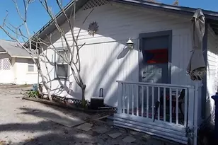 518 6th Ave SW, Largo, FL 33770 - Photo 6