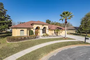 427 Archway Dr, Spring Hill, FL 34608 - Photo 2