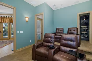 10435 Pontofino Cir, Trinity, FL 34655 - Photo 56