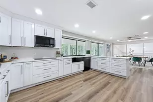 8430 144th Ln, Seminole, FL 33776 - Photo 22