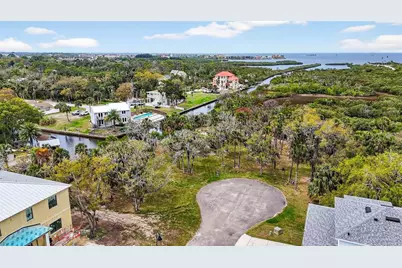 5400 Tropical Woods Court, Port Richey, FL 34668 - Photo 18