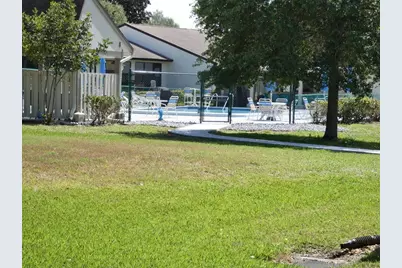 2211 Eisenhower Drive #106, Dunedin, FL 34698 - Photo 8