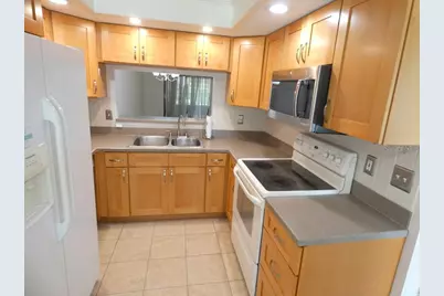 2211 Eisenhower Drive #106, Dunedin, FL 34698 - Photo 2