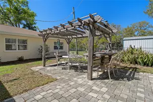 502 3rd Ave SE, Ruskin, FL 33570 - Photo 8