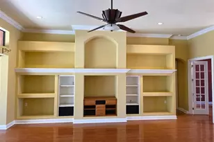 8421 Charleston Dr, Weeki Wachee, FL 34613 - Photo 4