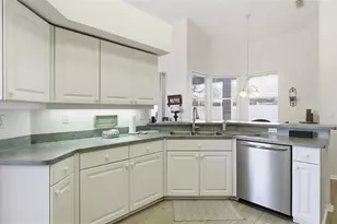 15455 Cambria Dr, Brooksville, FL 34604 - Photo 10