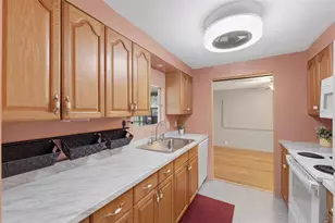 9328 Highpoint Blvd, Brooksville, FL 34613 - Photo 10