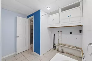 10011 Cherry Creek Ln, Port Richey, FL 34668 - Photo 18