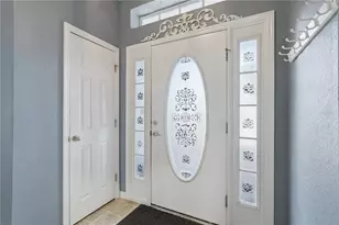 12117 Killian St, Spring Hill, FL 34608 - Photo 8